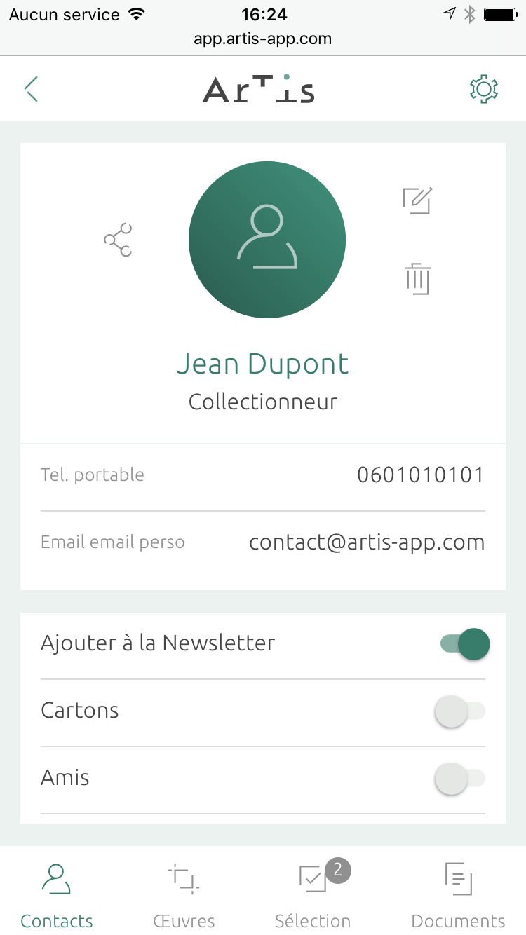 liste des contacts du carnet d’adresses Artis – détail d’une fiche contact Artis – version mobile